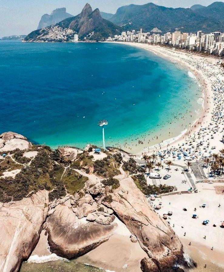 Em Copacabana